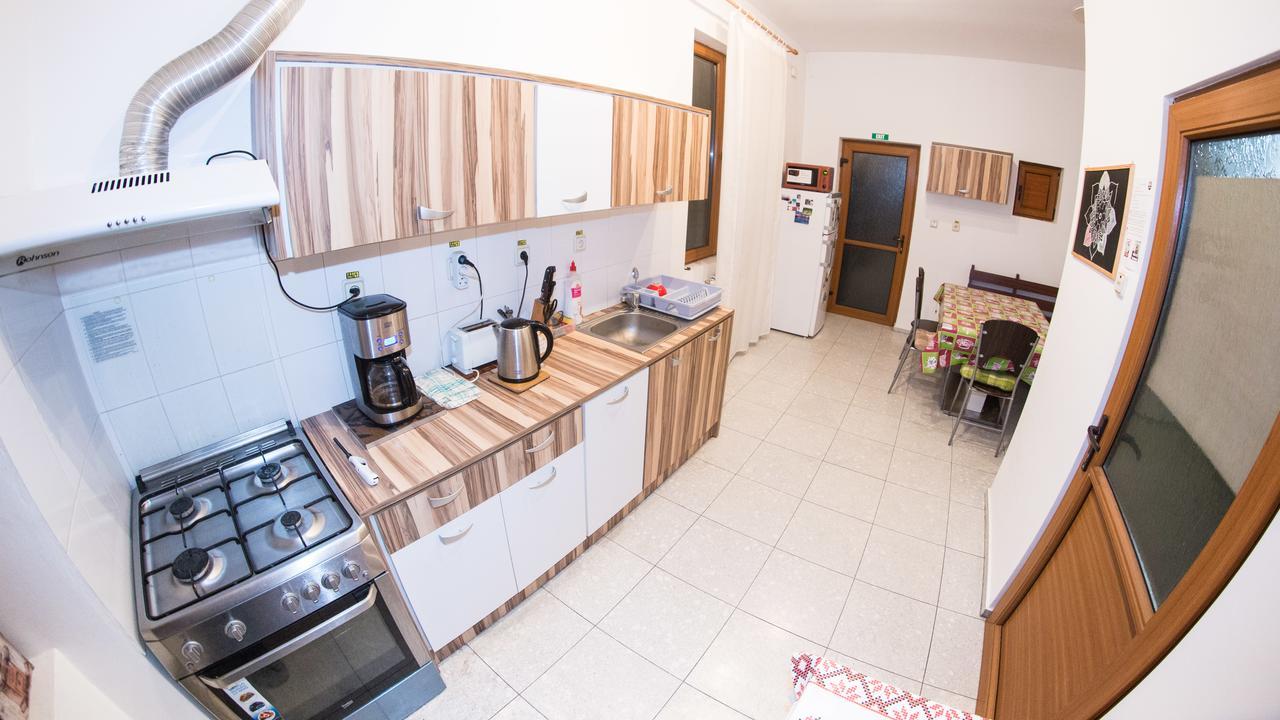Exit Routine Hostel Timisoara Luaran gambar